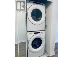 1605 - 286 Main Street, Toronto, ON M4C4X4 Photo 14