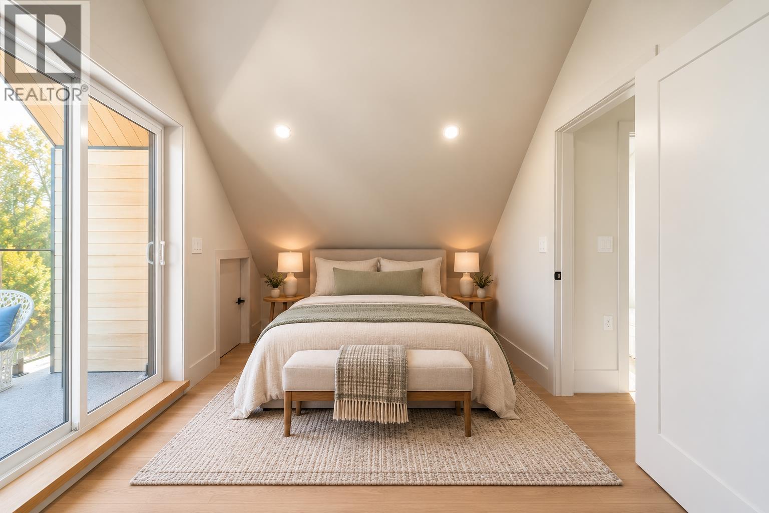 Photo of 1 5023 ROSS STREET 25