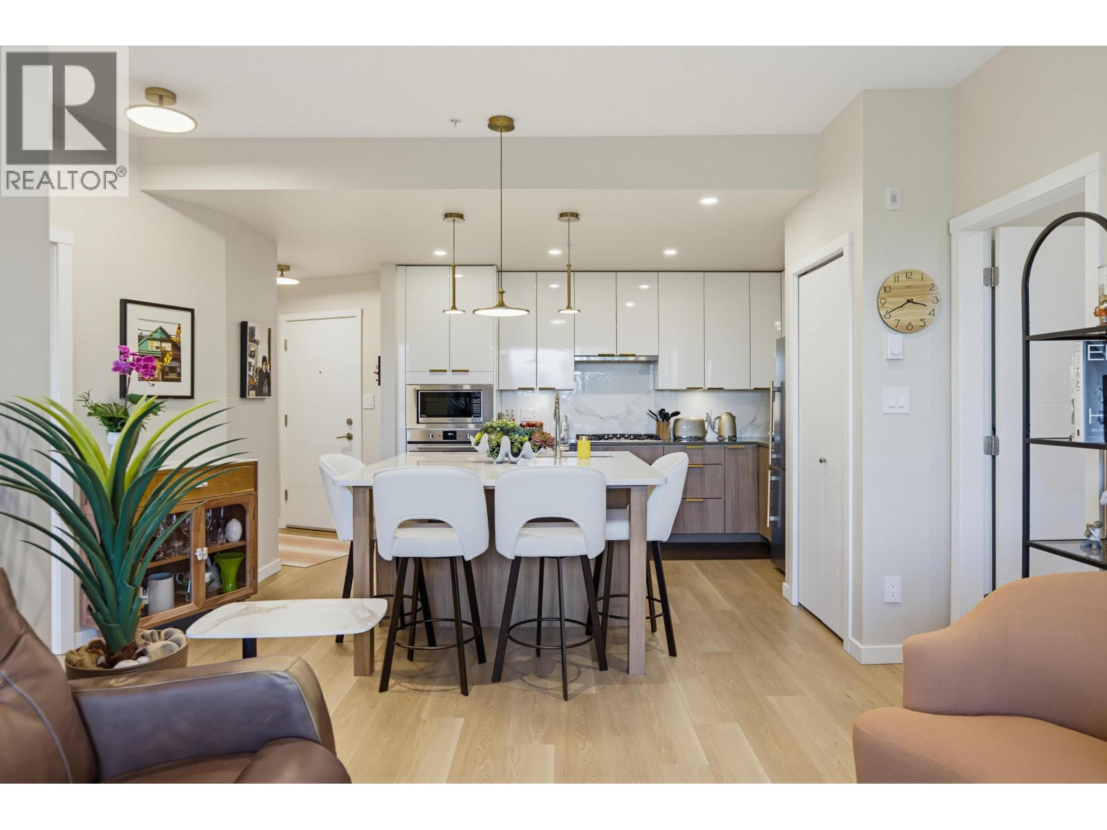 Photo of 412 11641 227 STREET 14