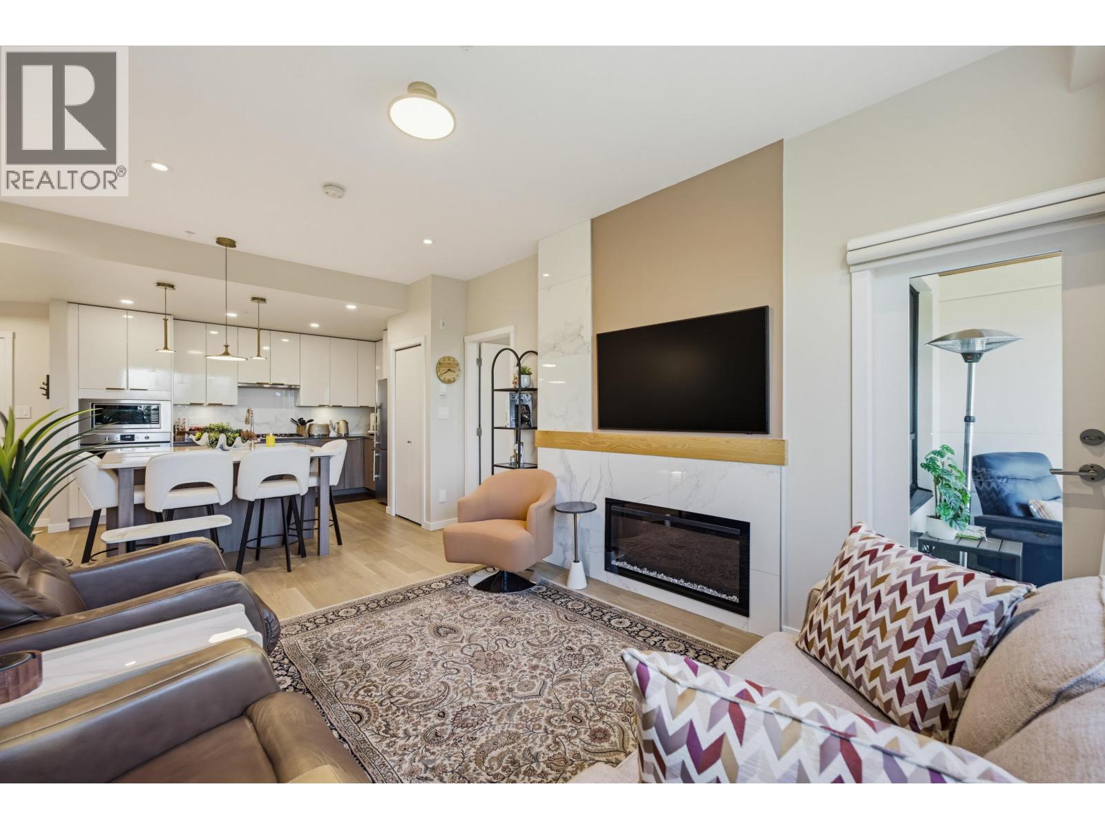 Photo of 412 11641 227 STREET 15