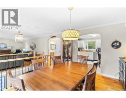 230 Case Street, photo 8