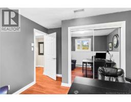230 Case Street, photo 21