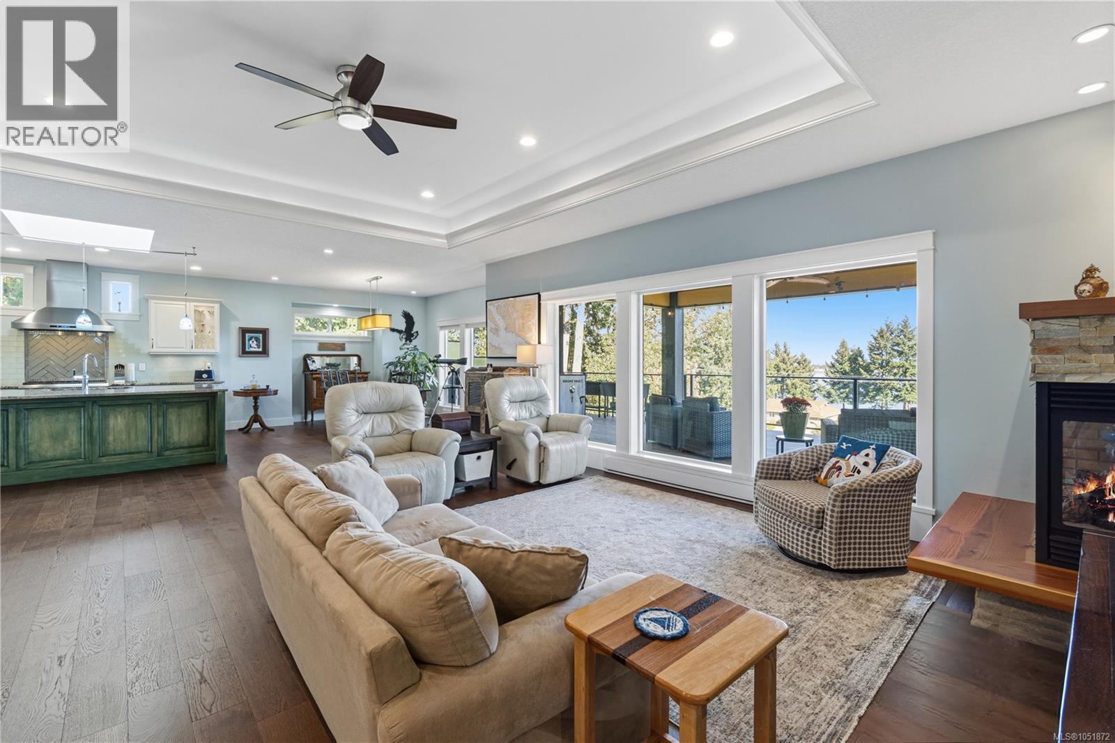 3030 Dolphin Dr - 30