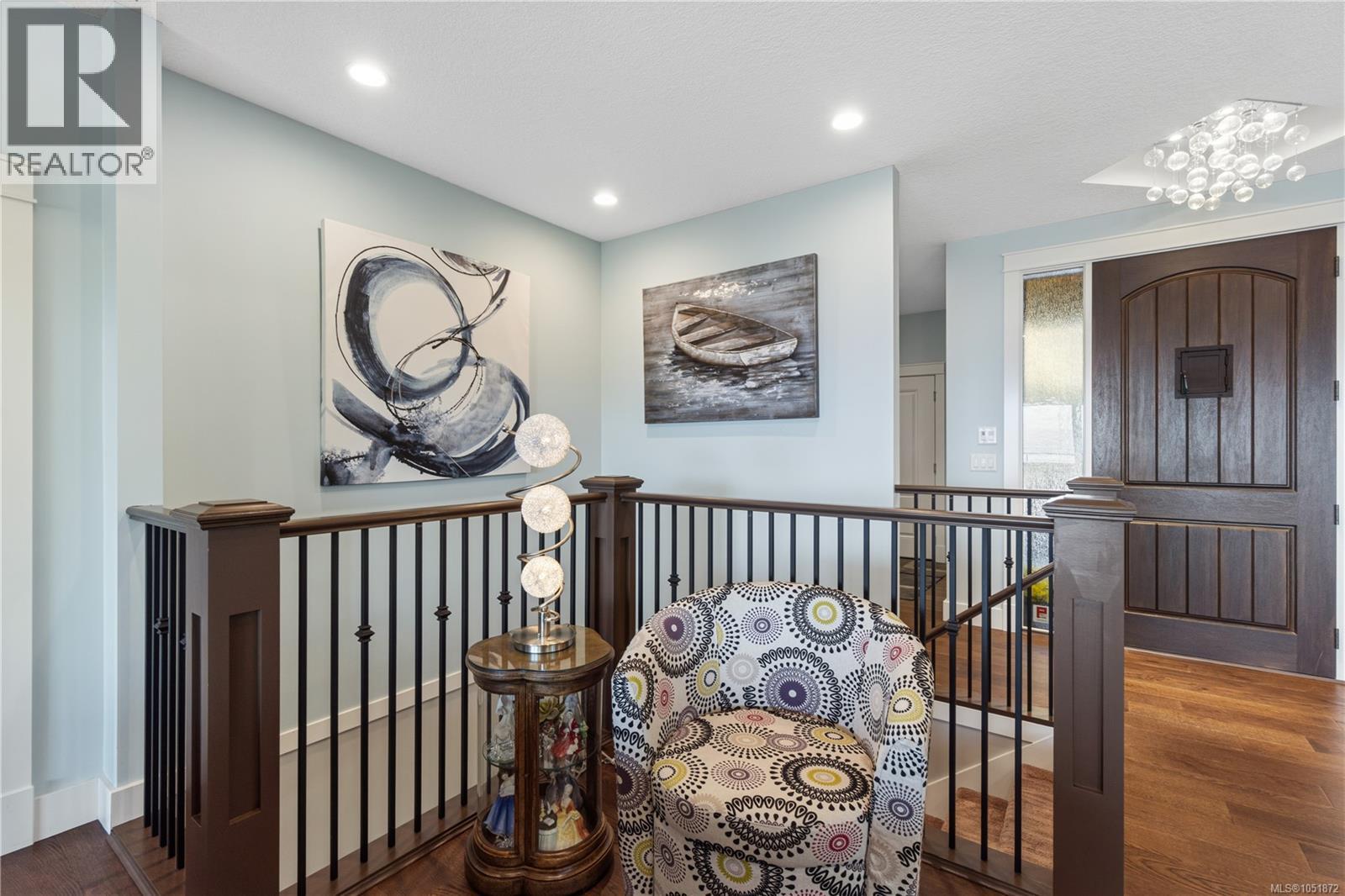 3030 Dolphin Dr - 38