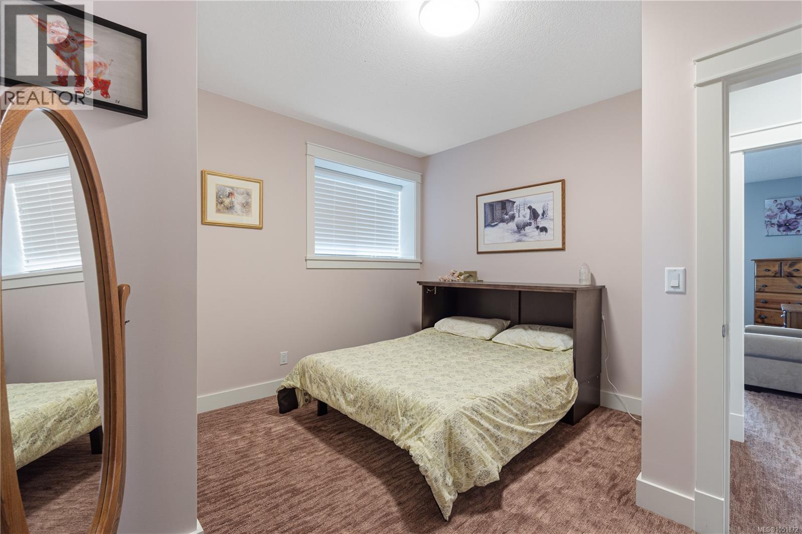 3030 Dolphin Dr - 21