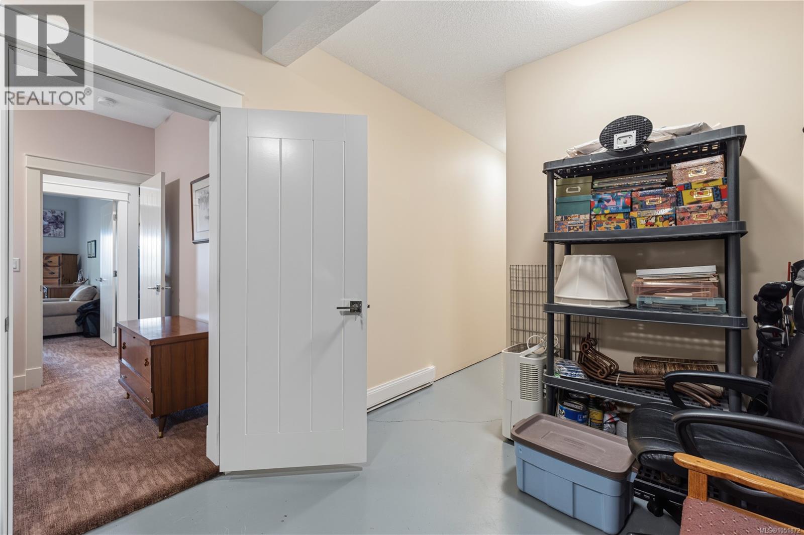 3030 Dolphin Dr - 47
