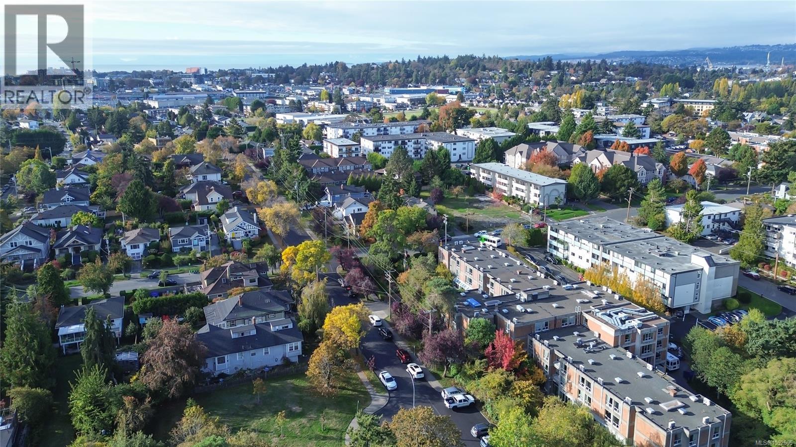 105 835 Selkirk Avenue, Esquimalt