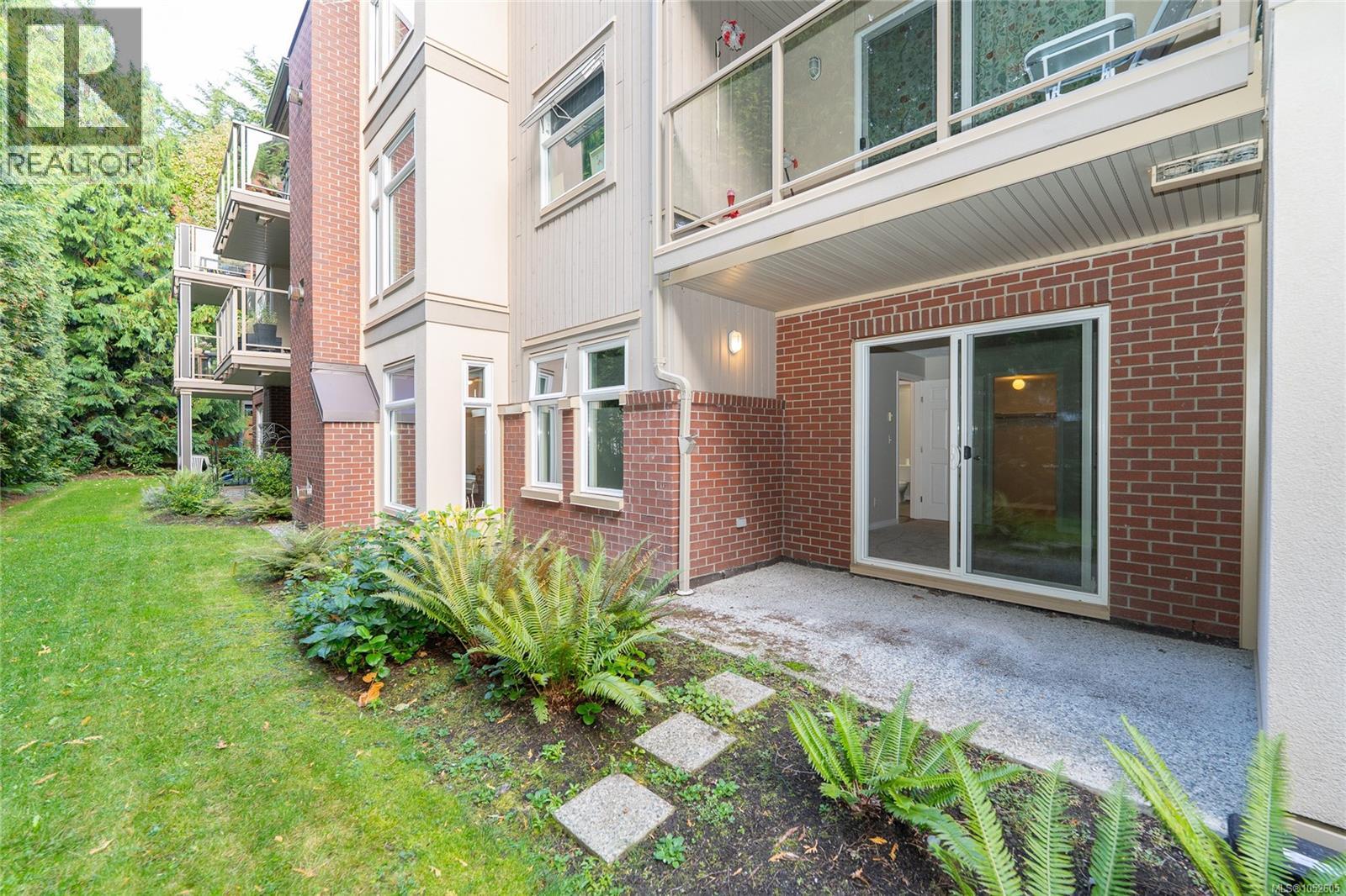 105 835 Selkirk Avenue, Esquimalt