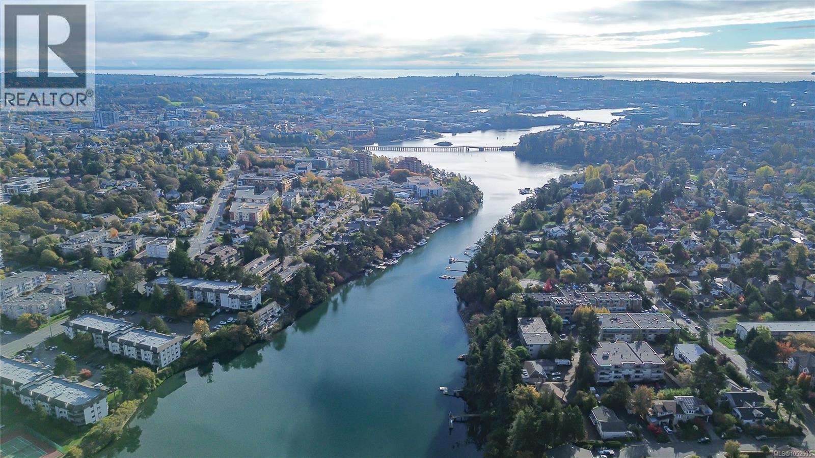 105 835 Selkirk Avenue, Esquimalt