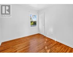 122 Empire Avenue thumbnail 11