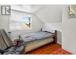 122 Empire Avenue thumbnail 15