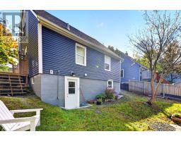 122 Empire Avenue thumbnail 22