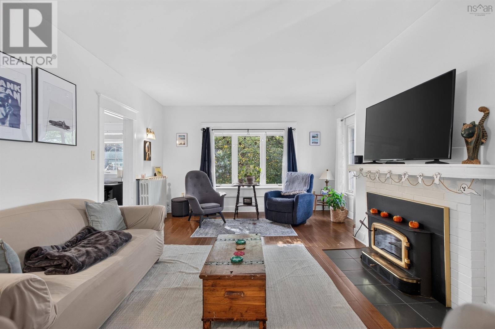 6421/6423 Coburg Road, photo 23