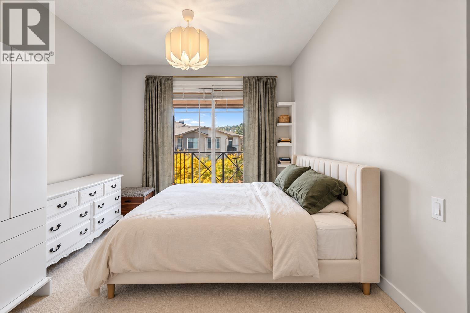 Photo of 402 2478 SHAUGHNESSY STREET 15