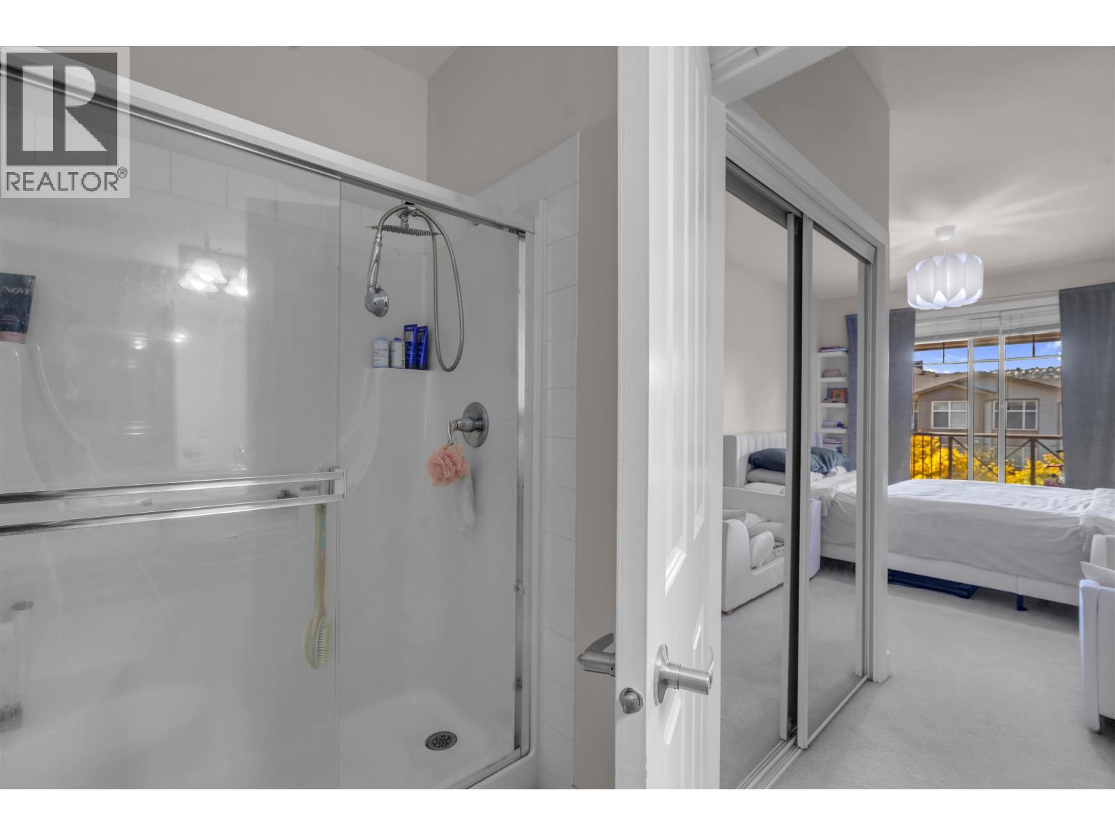 Photo of 402 2478 SHAUGHNESSY STREET 17
