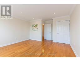 37 Birdstone Crescent, Toronto, ON M6N5H5 Photo 12