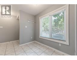 37 Birdstone Crescent, Toronto, ON M6N5H5 Photo 16