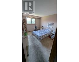 99 Gosford Boulevard, Toronto, ON M3N2G9 Photo 16