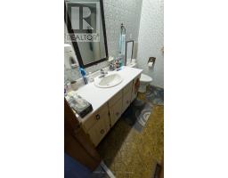99 Gosford Boulevard, Toronto, ON M3N2G9 Photo 17
