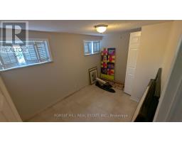 99 Gosford Boulevard, Toronto, ON M3N2G9 Photo 22