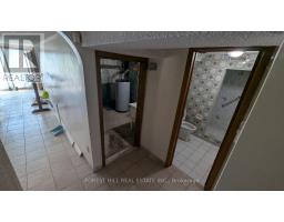 Primary Bedroom - 99 Gosford Boulevard, Toronto, ON M3N2G9 Photo 6