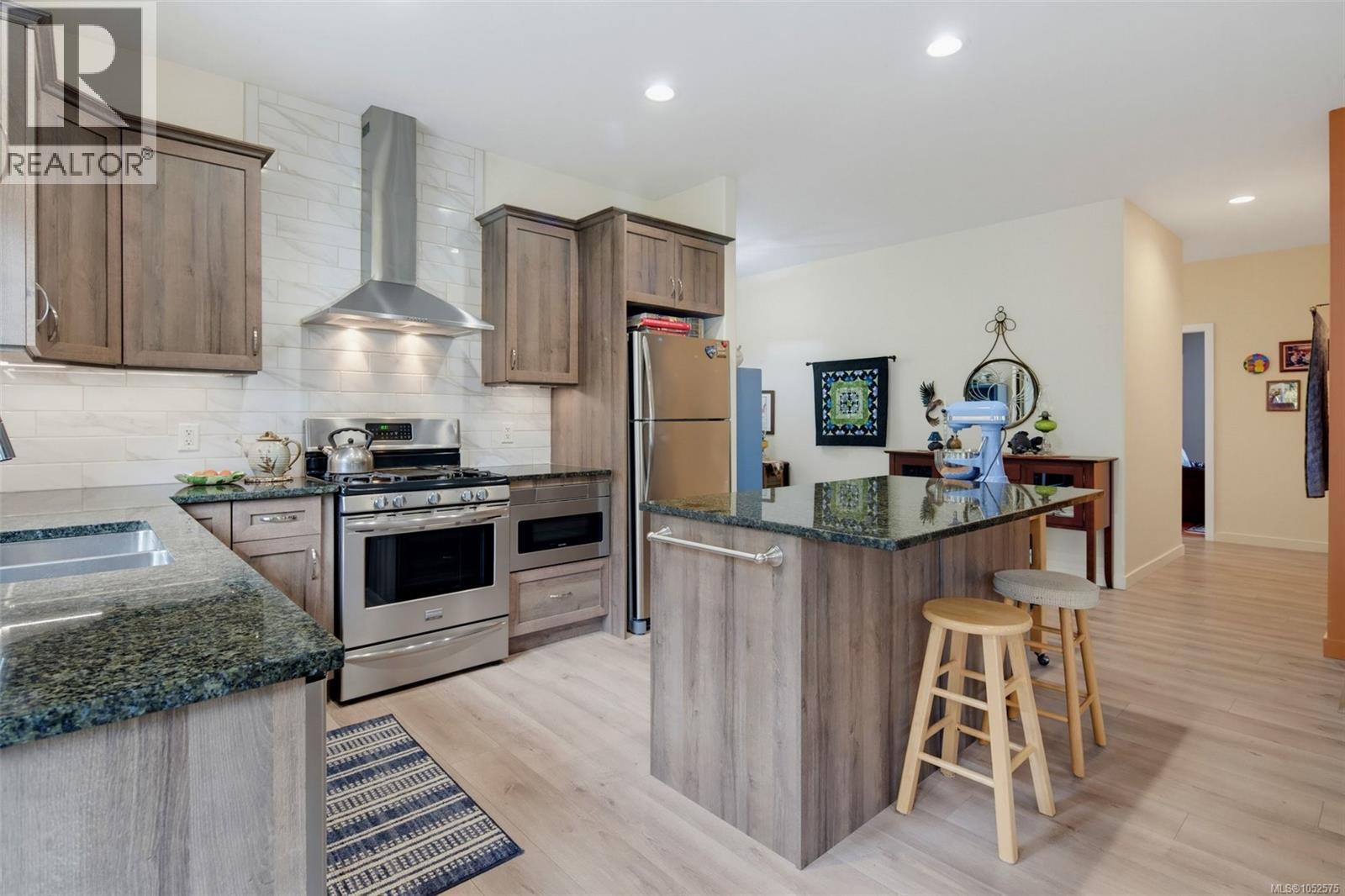 8126 Brutus Ridge Rd - 22