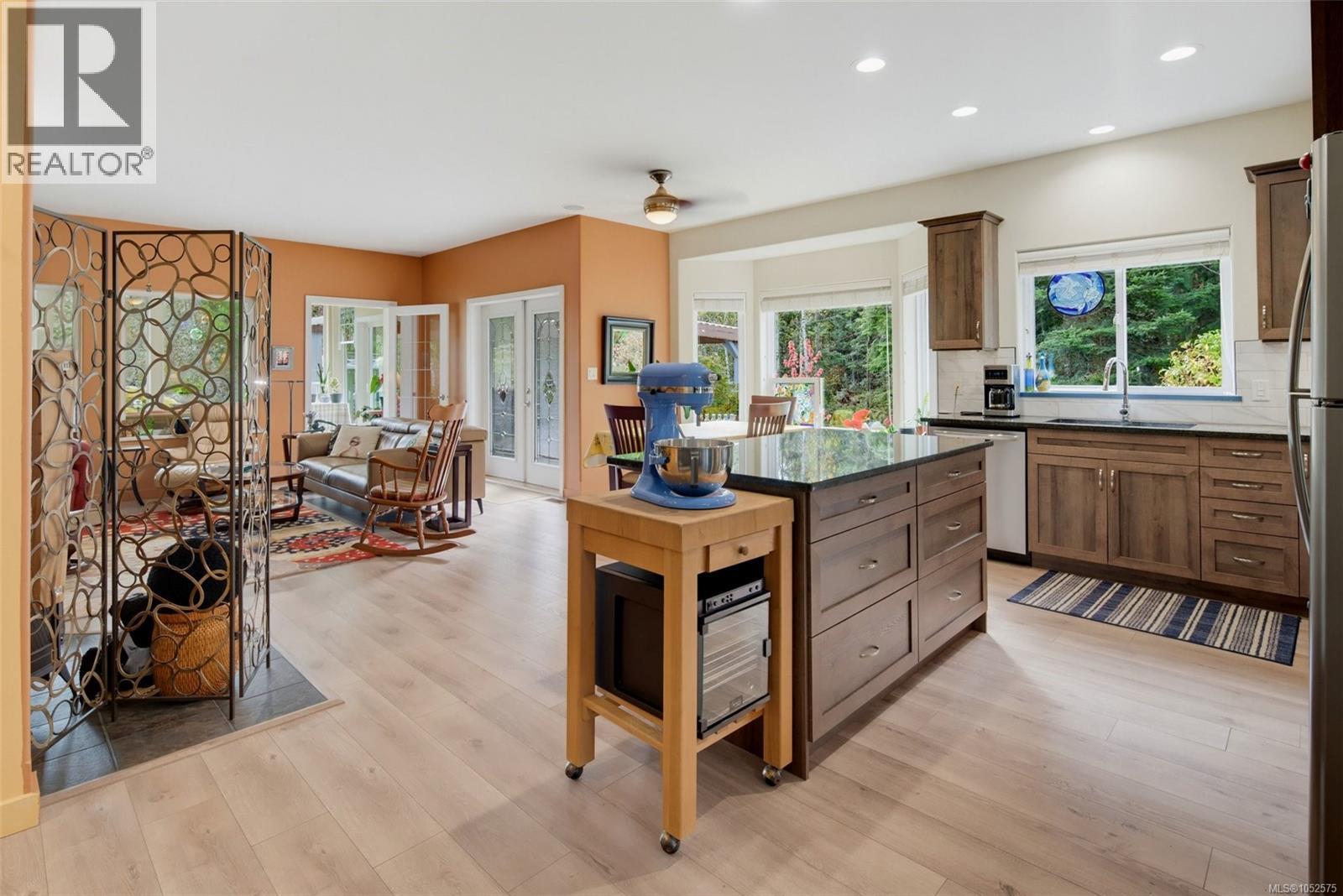 8126 Brutus Ridge Rd - 28