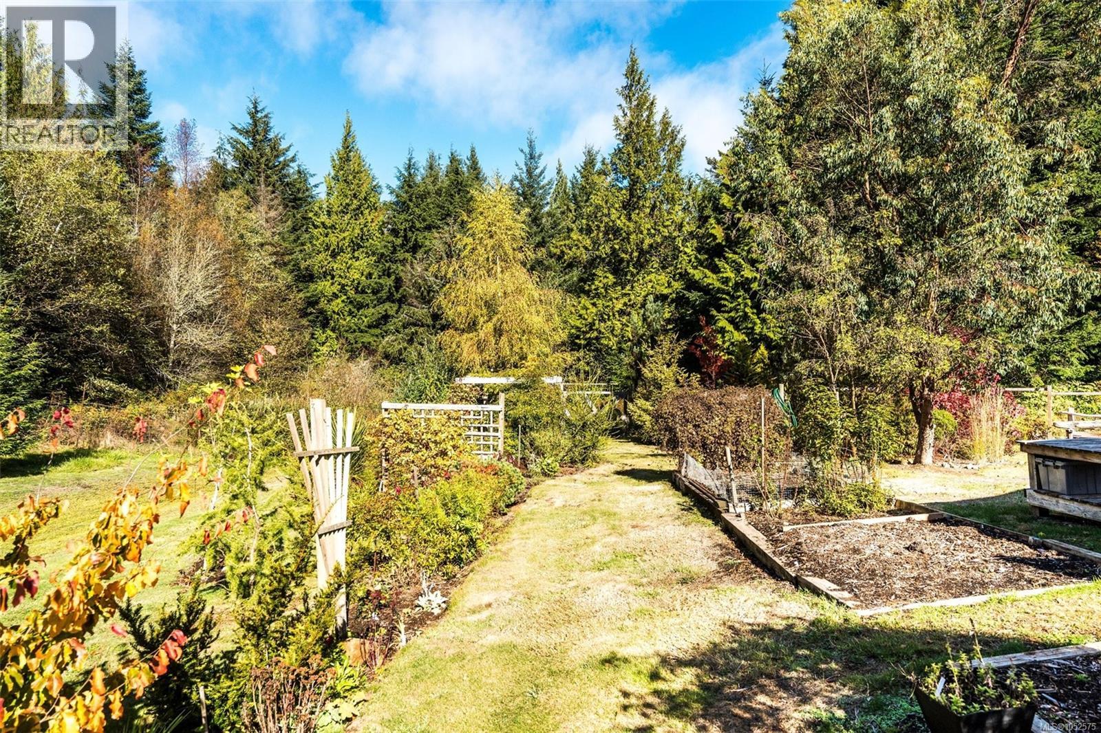  8126 Brutus Ridge Road, Sooke