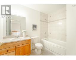 560 Parkland Drive, Halifax, NS B3S1S6 Photo 35