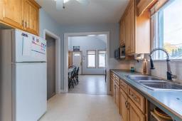 449 Jefferson Avenue, Winnipeg, MB R2V0N5 Photo 23
