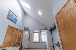 449 Jefferson Avenue, Winnipeg, MB R2V0N5 Photo 27