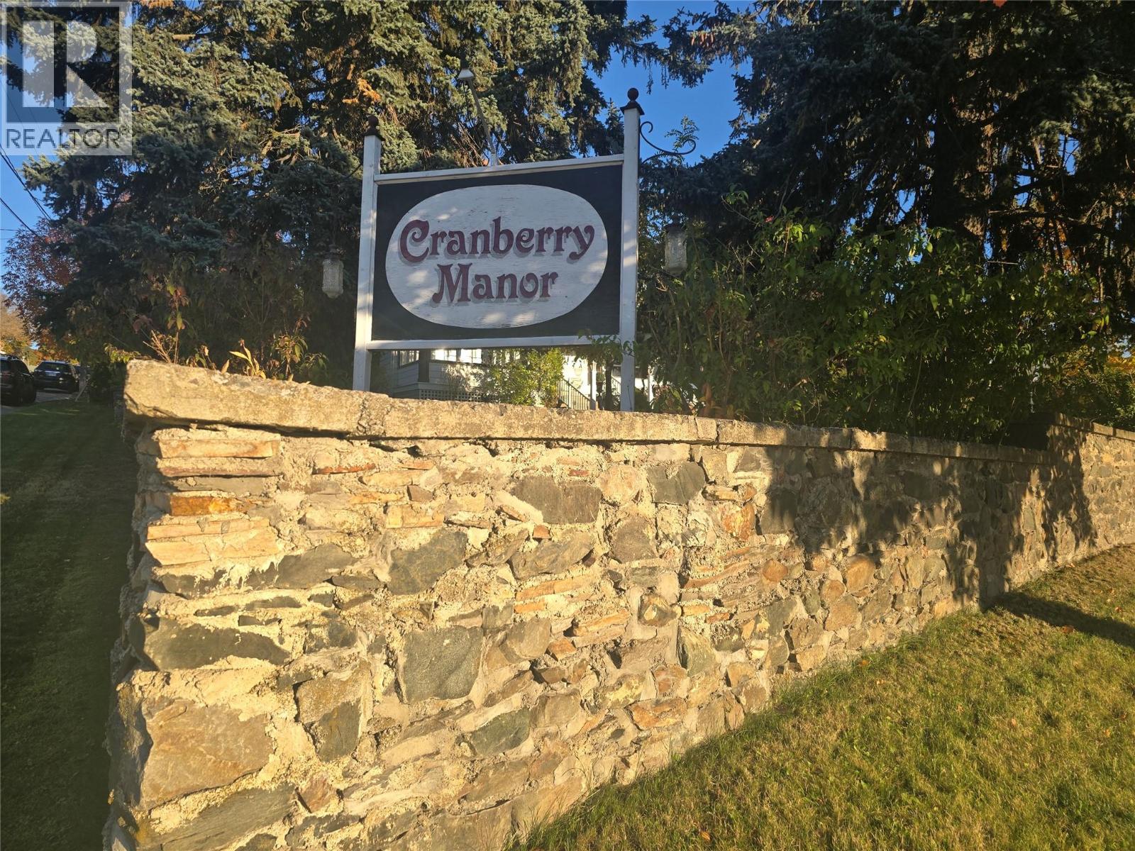 330 Northwest Boulevard - 24
