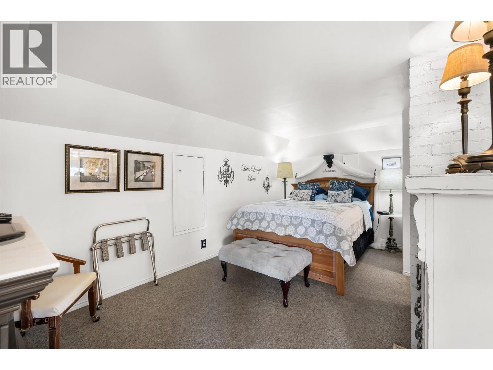 330 Northwest Boulevard - 15