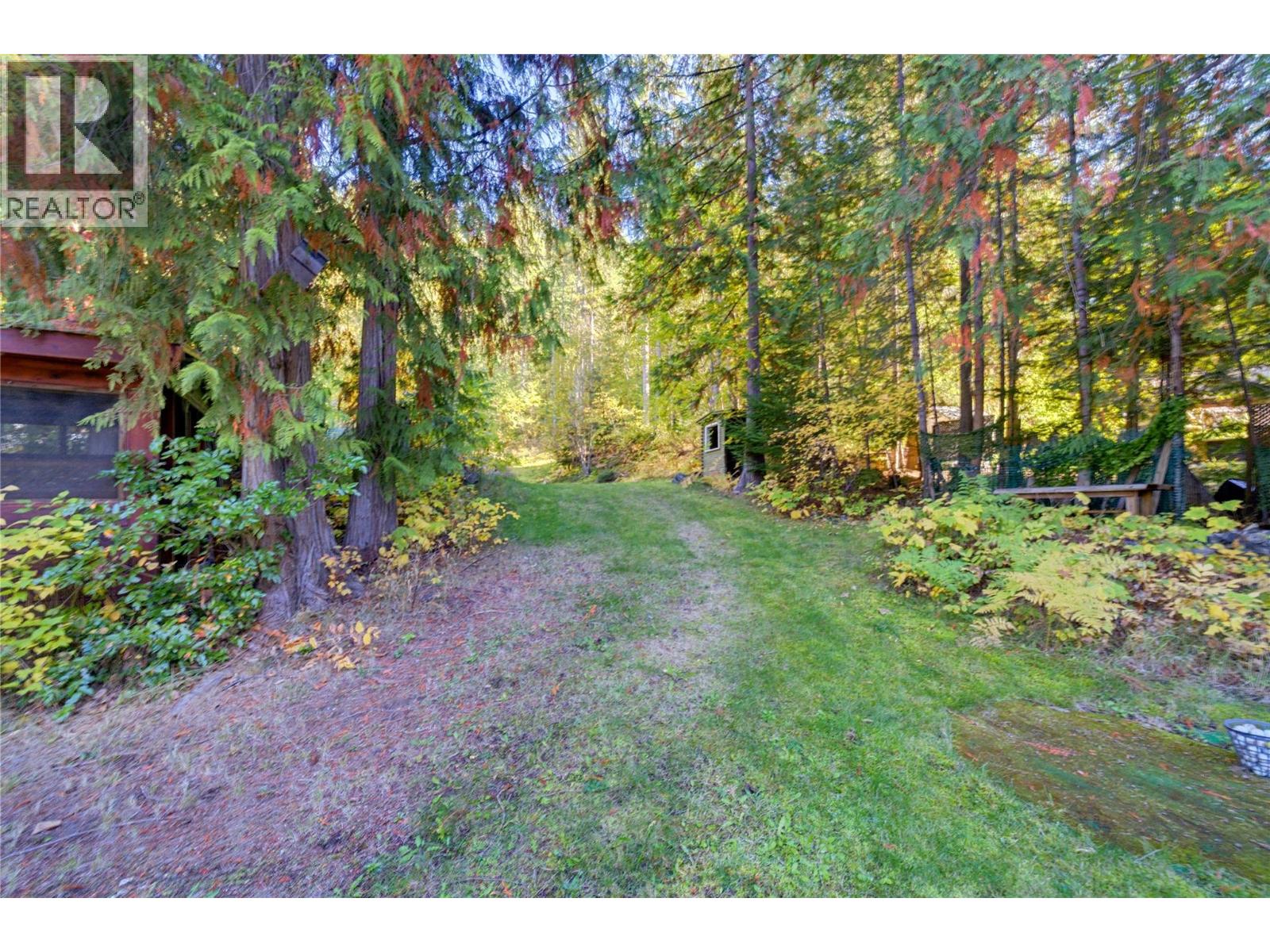 9020 Hummingbird Drive - 47