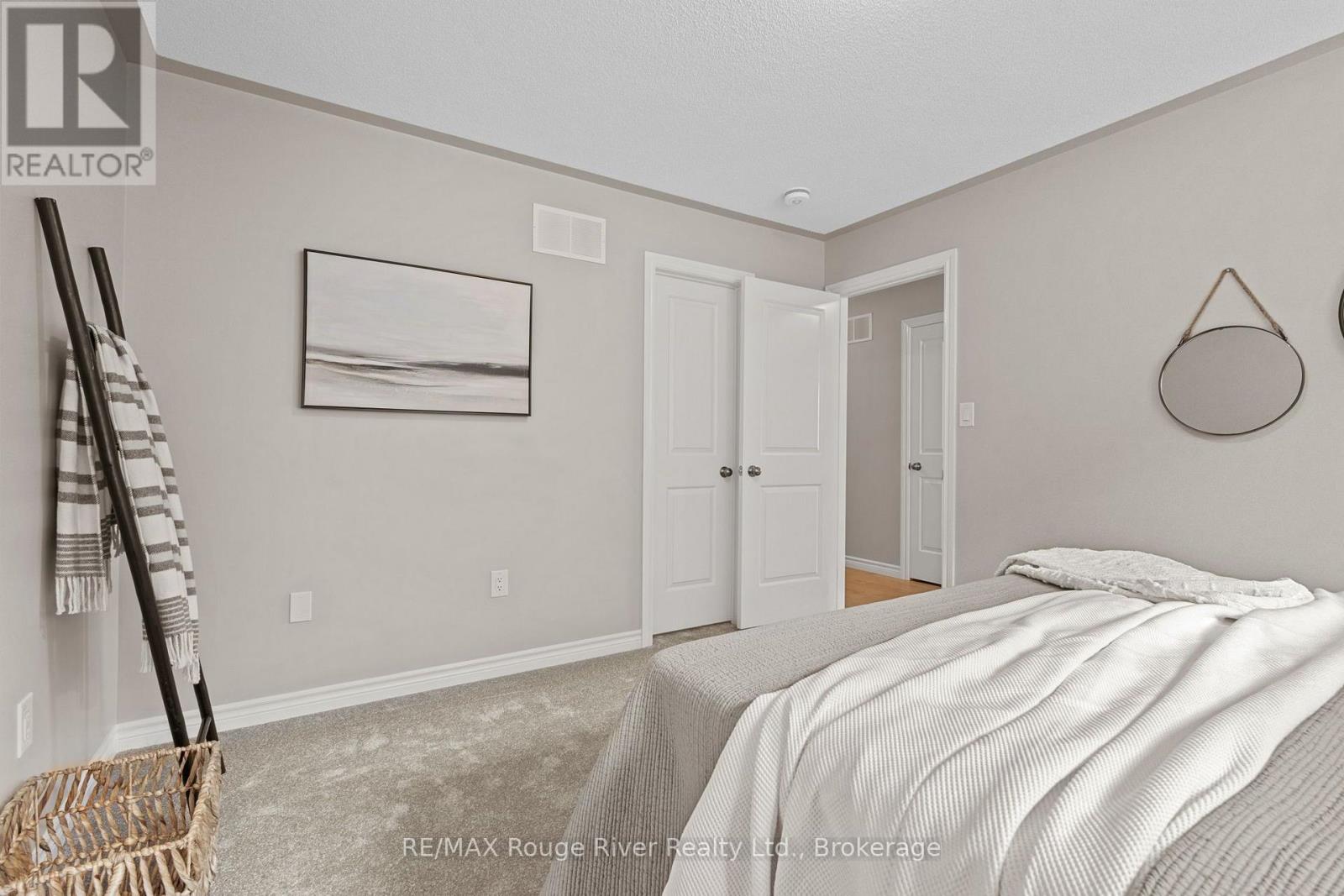 270 Lyle Drive, Clarington, ON photo 10