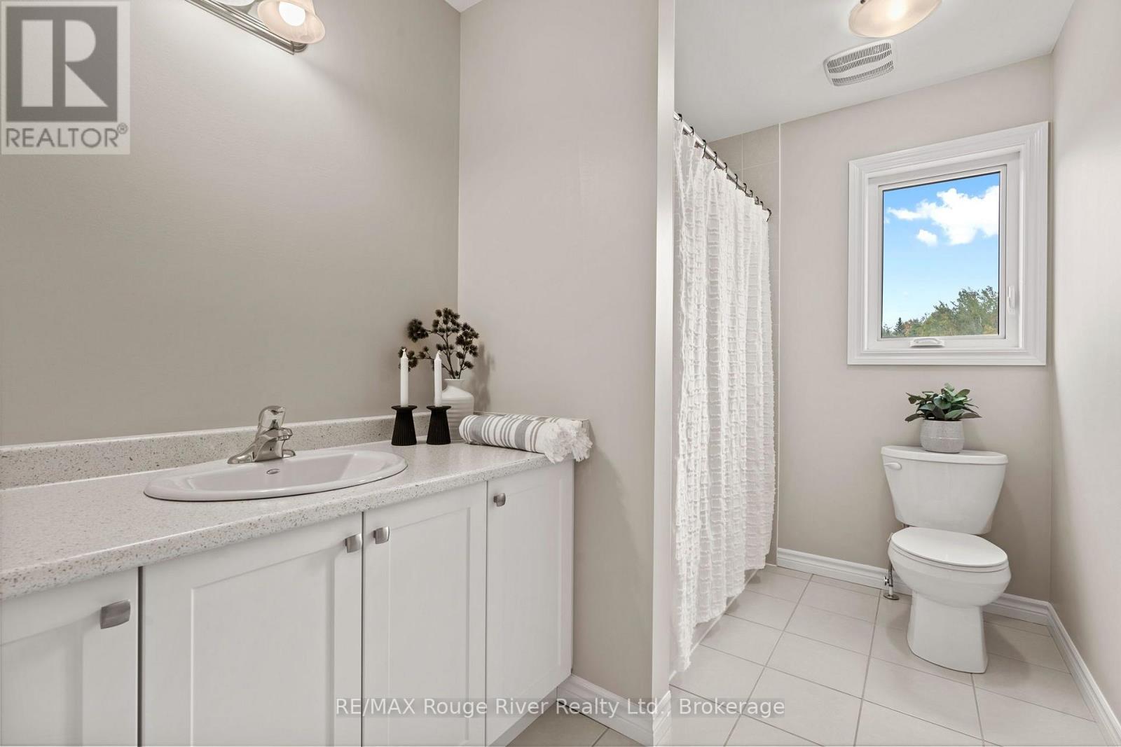 270 Lyle Drive, Clarington, ON photo 11
