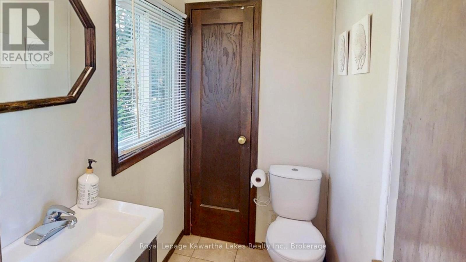 18 LAKEVIEW BOULEVARD - 18