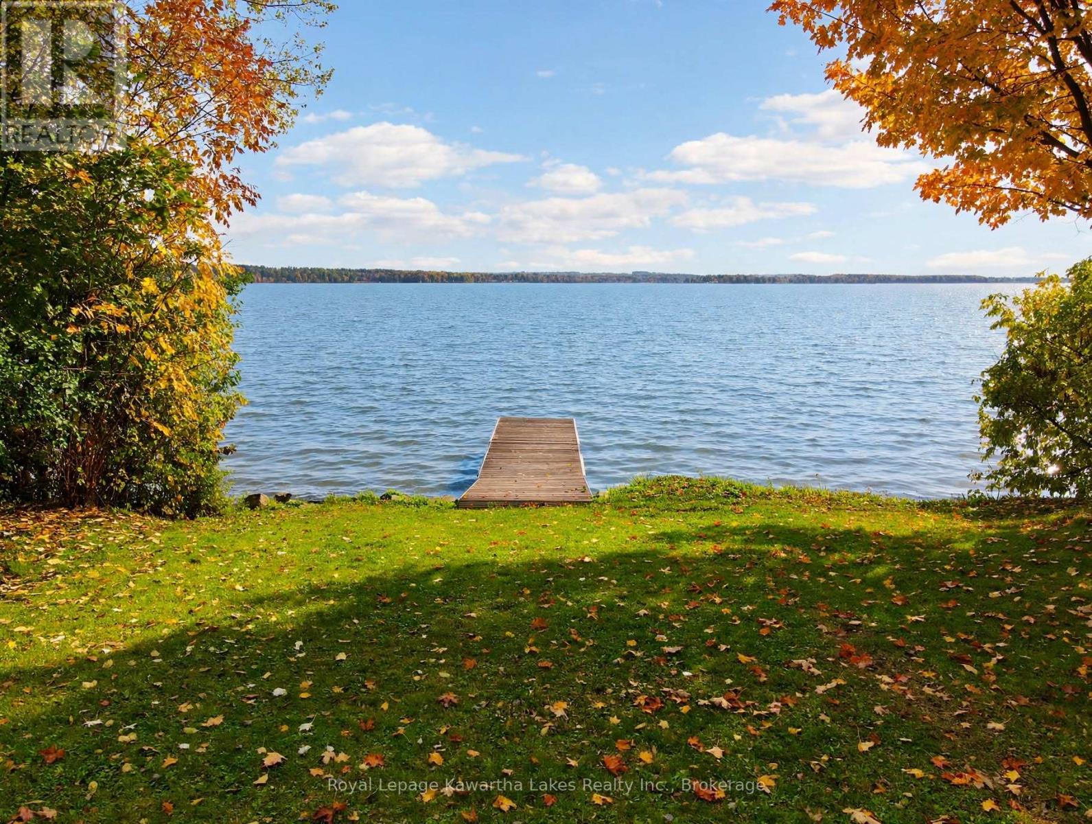 18 LAKEVIEW BOULEVARD - 37