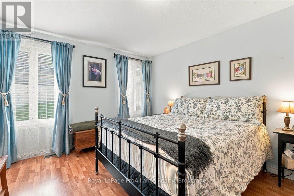 99 MCKENZIE STREET - 22