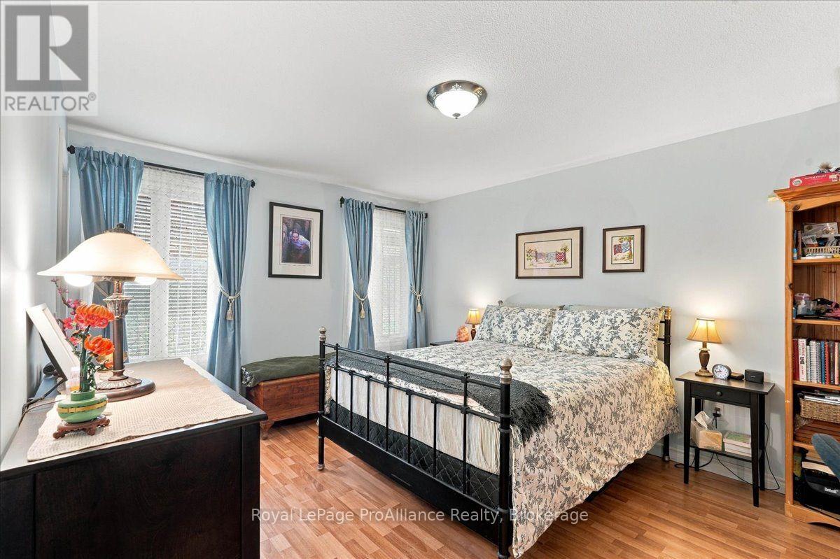 99 MCKENZIE STREET - 26