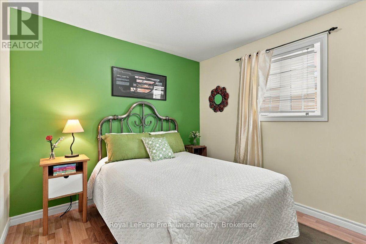 99 MCKENZIE STREET - 30