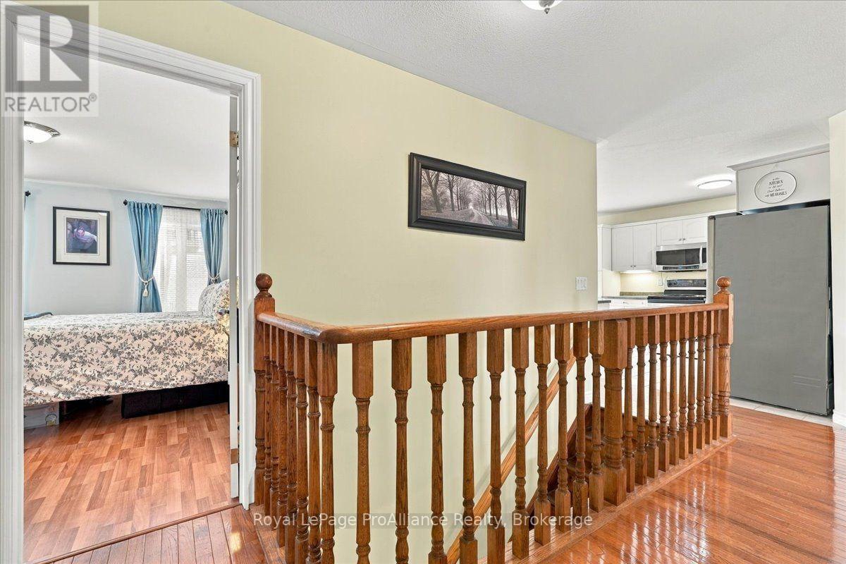 99 MCKENZIE STREET - 34