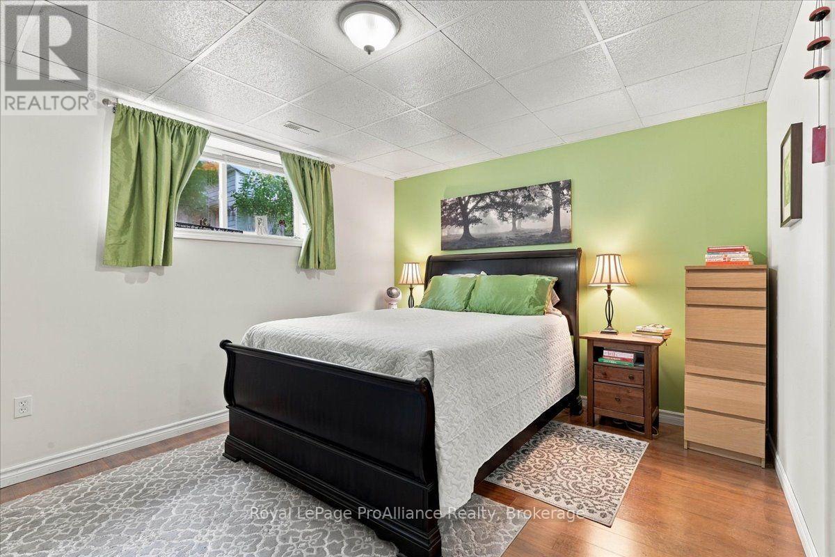 99 MCKENZIE STREET - 45