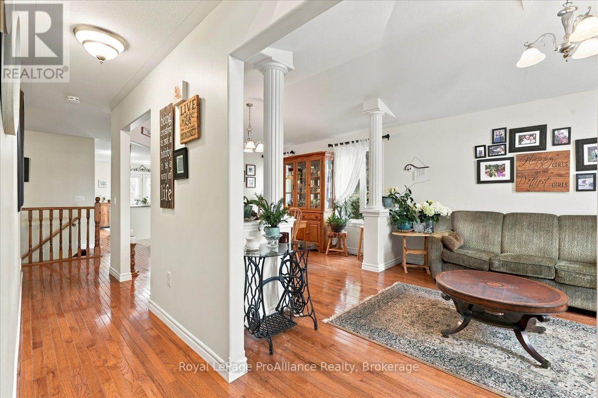 99 MCKENZIE STREET - 6