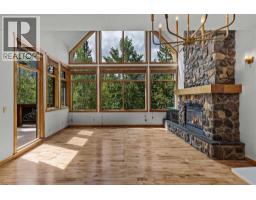 202, 75 Dyrgas Gate, Canmore, AB T1W0A6 Photo 19