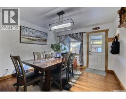 Living room - 2335 Reynolds Street, Regina, SK S4N3N6 Photo 10
