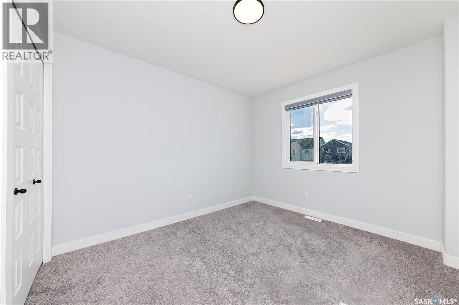 528 Myles Heidt MANOR, Saskatoon — photo 28