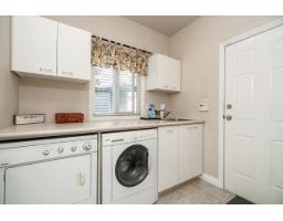 14569 75a Avenue, Surrey, BC V3S8T9 Photo 11