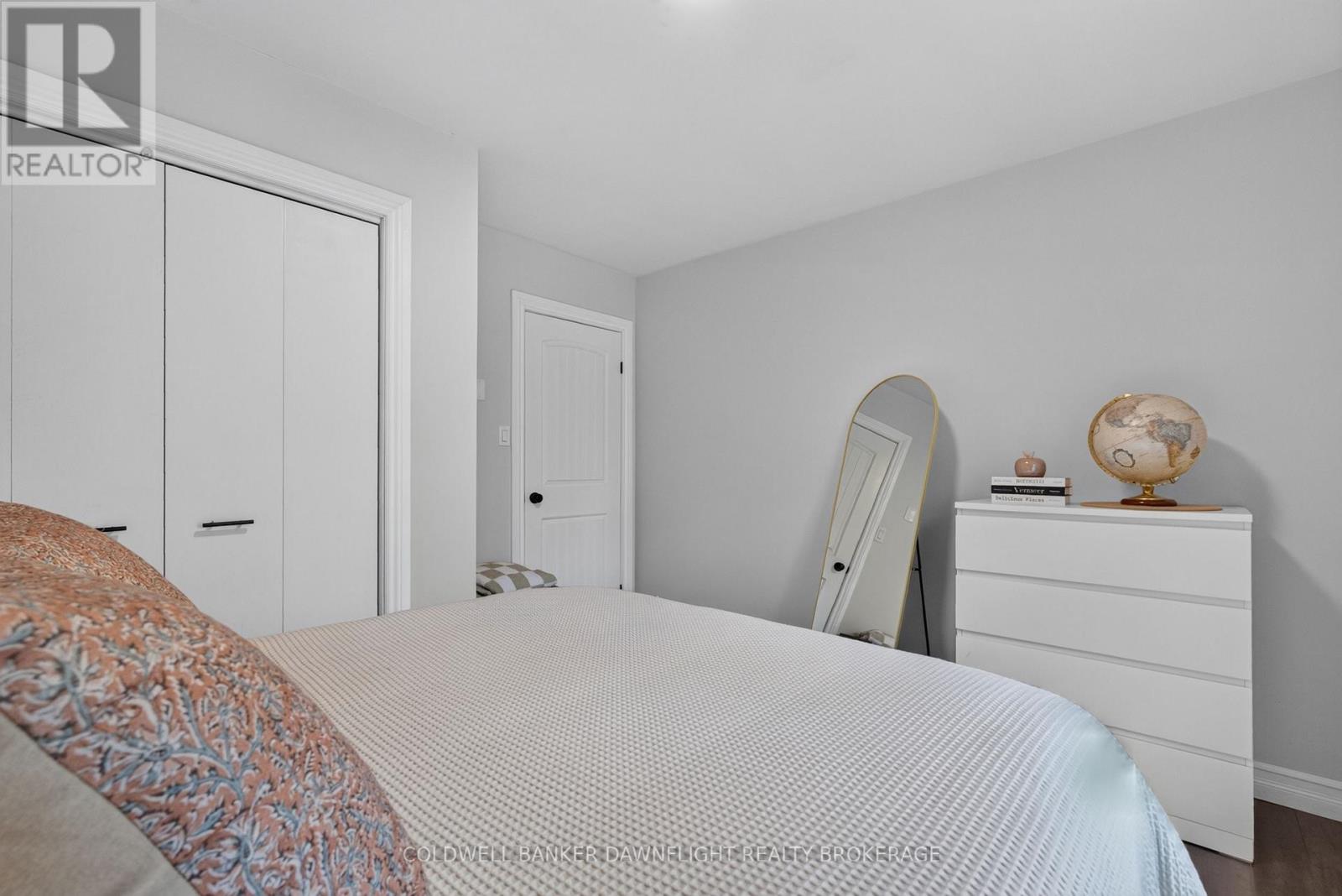 368 STATION STREET - 22