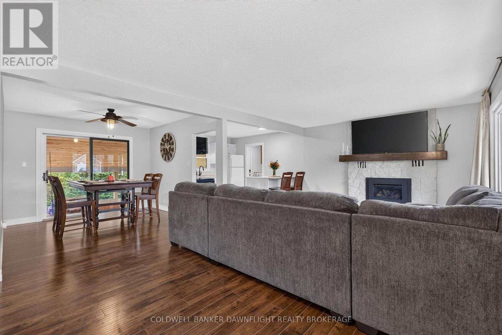 368 STATION STREET - 5